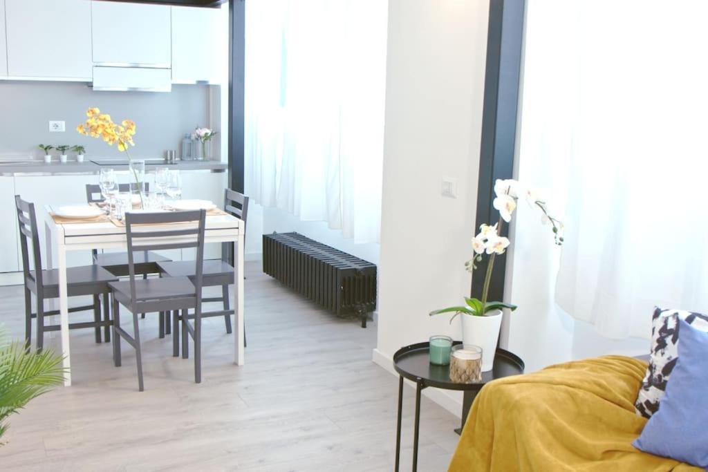 Milano- Stazione Centrale Design Loft Luaran gambar